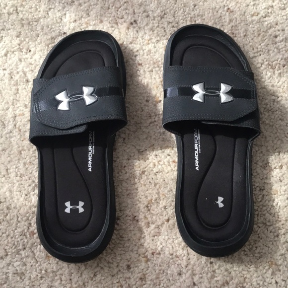 men's under armour memory foam flip flops